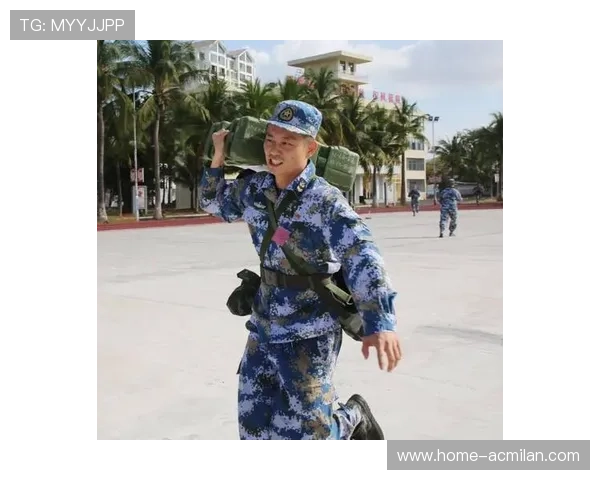 铁人三项女子组竞争进入白热化，选手体能战术兼备