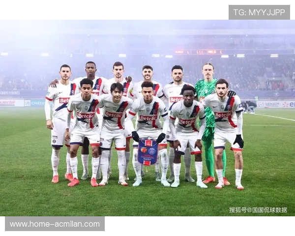 法甲巴黎外围传递精确，锋线收获关键机会