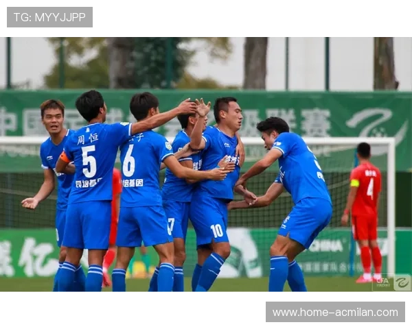 武汉三镇一次角球分球差点形成决定性一击