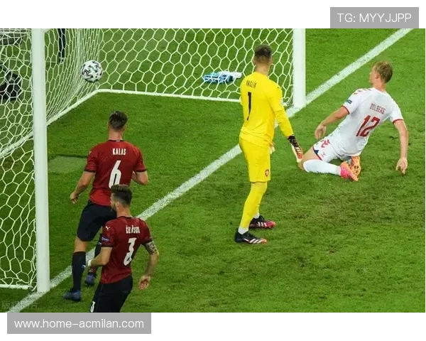 科克禁区外远射命中：从角落到巅峰的那一脚